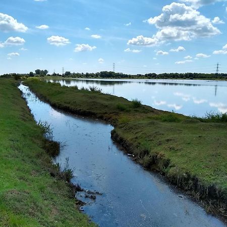 锡廷伯恩Watercress Barns公寓 外观 照片